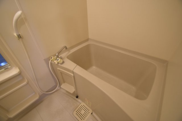 パーラーローズの浴室|綺麗な浴室です