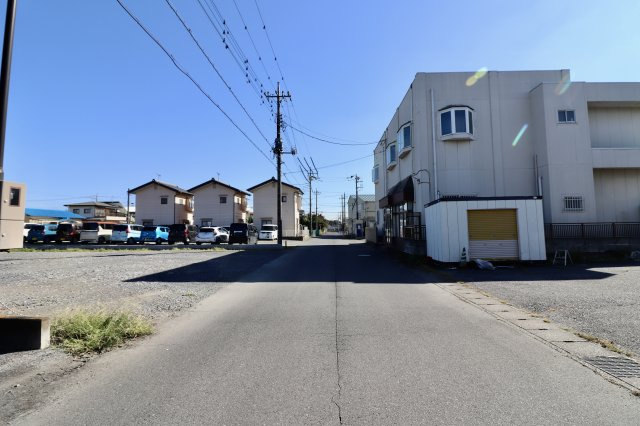 足利市鹿島町の売地の前面道路含む現地写真