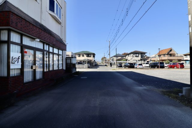 足利市鹿島町の売地の前面道路含む現地写真