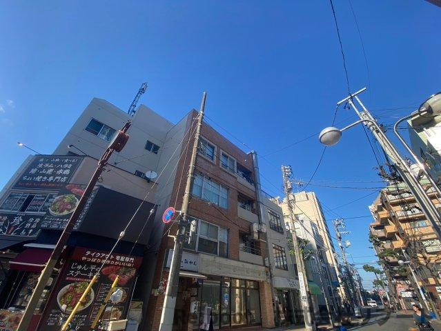 みまつビルの外観