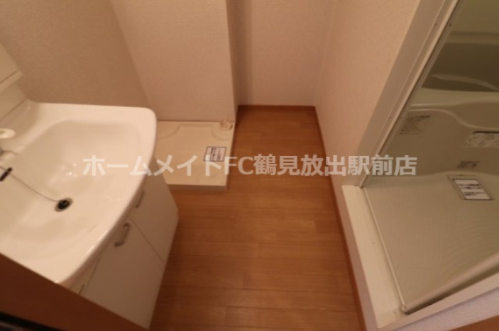 リバーサイドルーチェB棟の洗面所