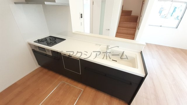 入間市扇台6丁目・全1棟　新築一戸建　～LDK吹抜け～のキッチン|対面式のシステムキッチン