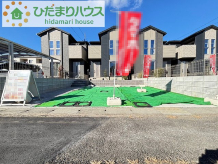 東松山市山崎町　未入居物件　タマタウン　02の駐車場|並列2台駐車可能な広々スペース。