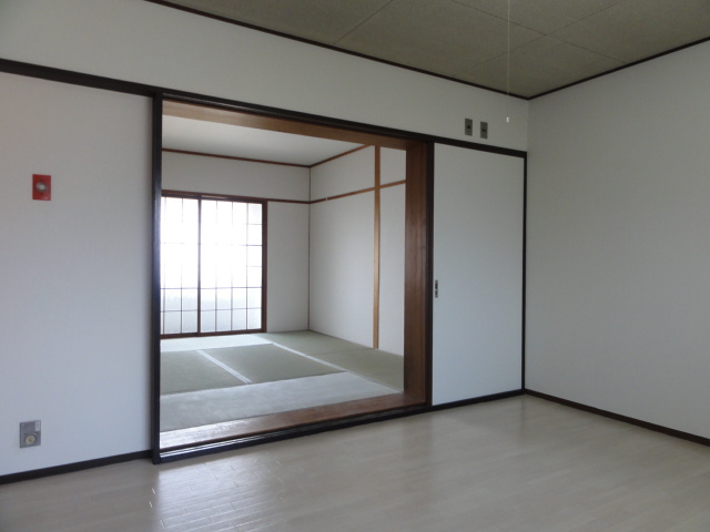 【和室】 | ホワイトヒルA棟 | 和室がひろがる居住スペース