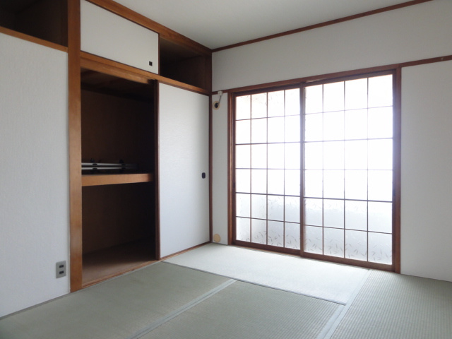 【和室】 | ホワイトヒルA棟 | 和室ならではの温かな和の空間で寛ぎの時間を過ごせます