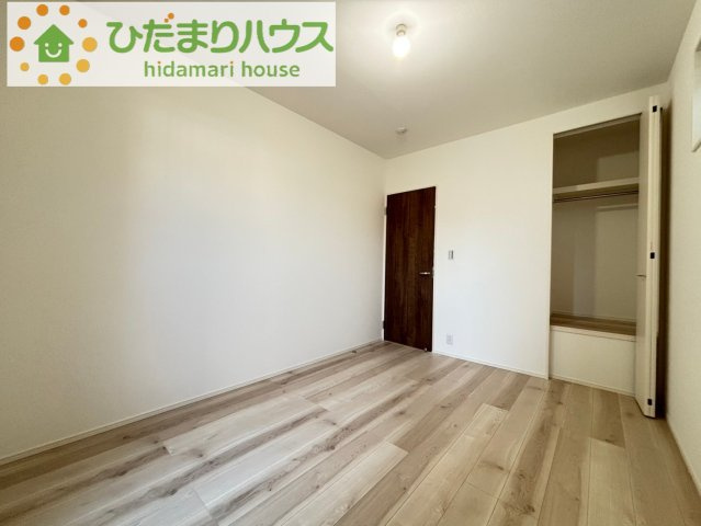 東松山市山崎町　　タマタウン　03の内装|一人部屋が実現できる４ＬＤＫ間取りです。