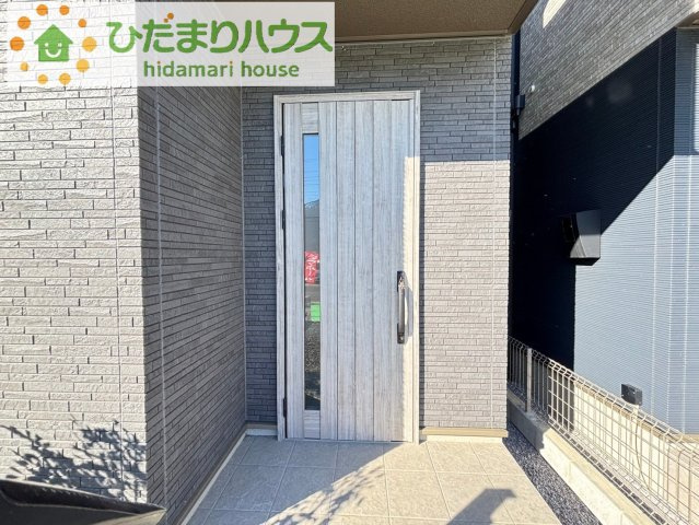 東松山市山崎町　　タマタウン　03の玄関|おしゃれな印象を受ける外玄関！！