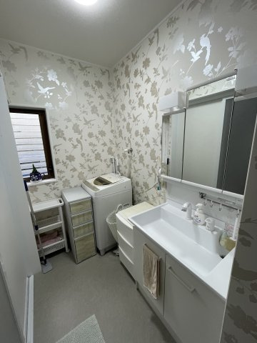 和歌山市太田・中古戸建・54620の洗面所