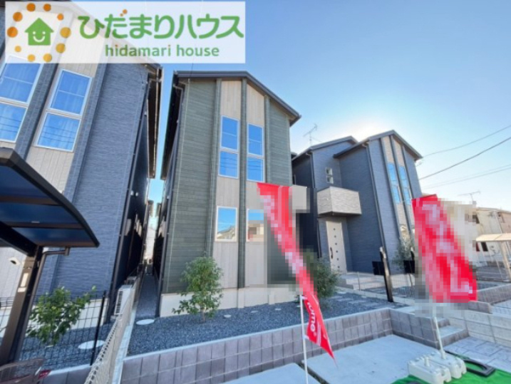 東松山市山崎町　未入居物件　タマタウン　07の外観|ツートーンからのお洒落な印象を受ける外観。