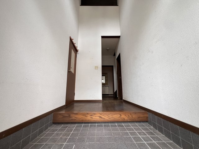 宇治田原町南亥子の玄関