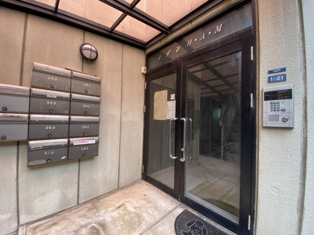 メゾンHAMのエントランス