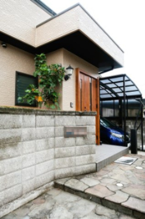 西伯郡伯耆町岸本　中古一戸建ての外観