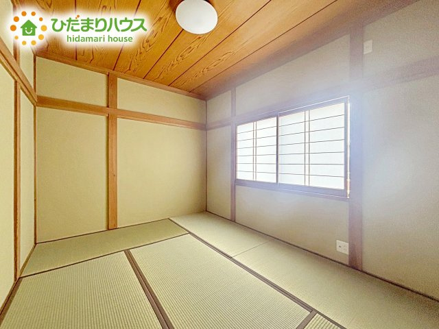 【和室】 | ひたちなか市八幡町　中古戸建 | 落ち着ける空間の和室。ゴロゴロする、お子様を寝かせる、客間として利用するなど、ライフスタイルに合わせて変化をもたらすことができます。