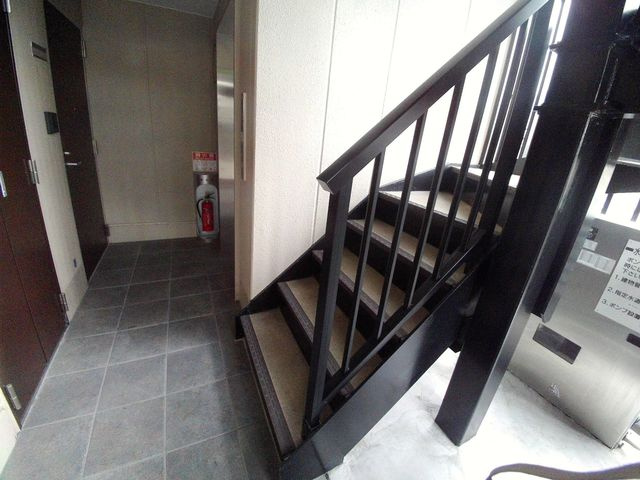 RESIDENCE六甲道のエントランス