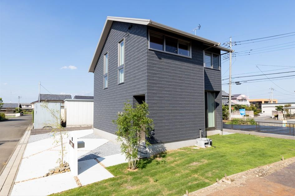 下野市仁良川　新築戸建の外観