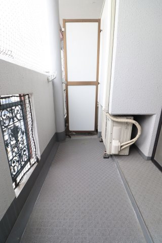 ローズガーデンIのバルコニー