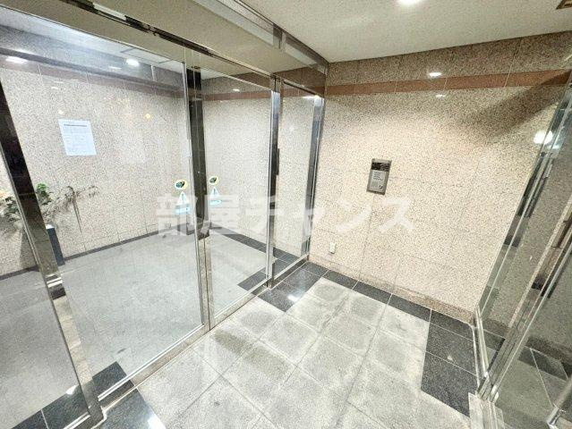 リアライズ今池のエントランス