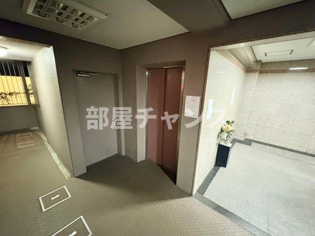 リアライズ今池のロビー