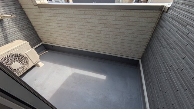 【バルコニー】