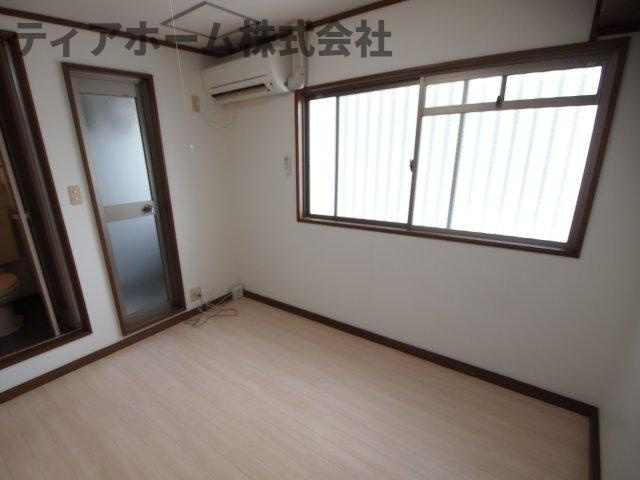 Riora13の洋室|落ち着いた色調の洋室です
