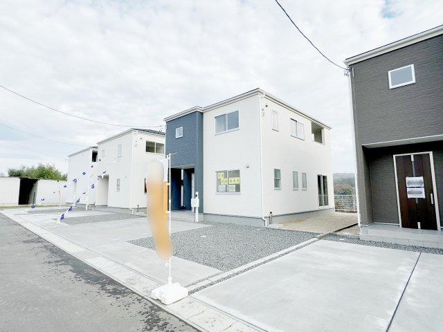 本宮市仁井田第4　Livele Garden　全10棟の外観