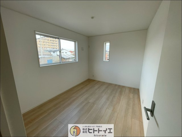 久留米市東櫛原町第5-1の洋室