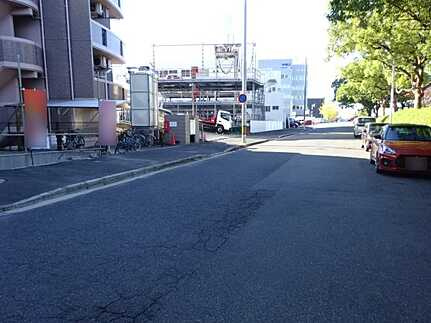 広島市南区比治山本町　土地の前面道路含む現地写真