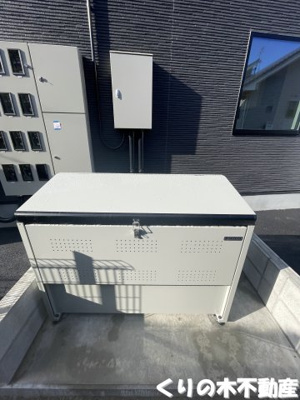 【その他共用部分】 | Ａｒｌｅｓ（アルル） | 敷地内ゴミ置き場です