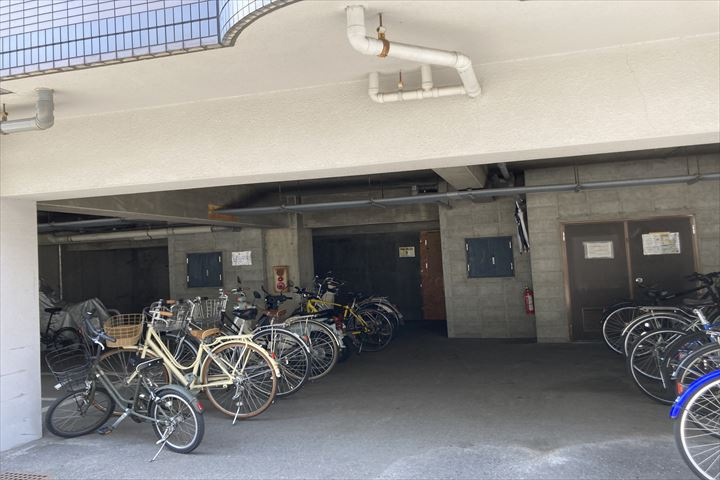 第３パールハイツの駐車場
