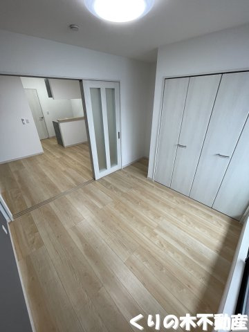 【寝室】 | アルル | 落ち着いて過ごせるお部屋なので、寝室にいかがでしょうか