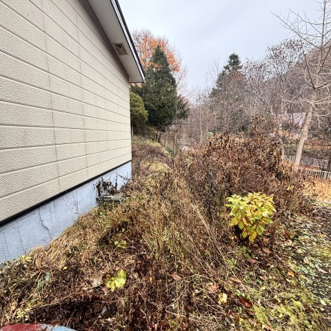 室蘭市港北町5丁目97-1の庭