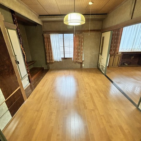 室蘭市港北町5丁目97-1の居間・リビング