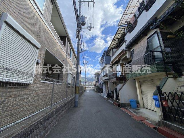新池島町1丁目中古戸建の前面道路含む現地写真|前面道路含む現地写真です
