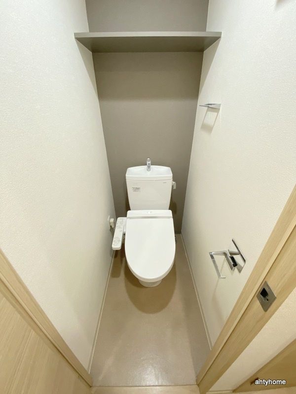 プレサンス谷町七丁目　仲介手数料無料のトイレ