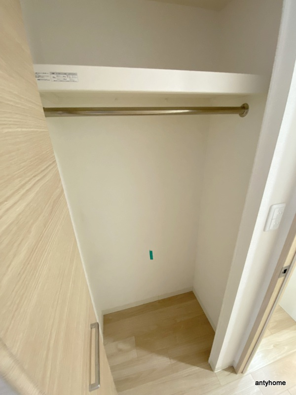 プレサンス谷町七丁目　仲介手数料無料の収納