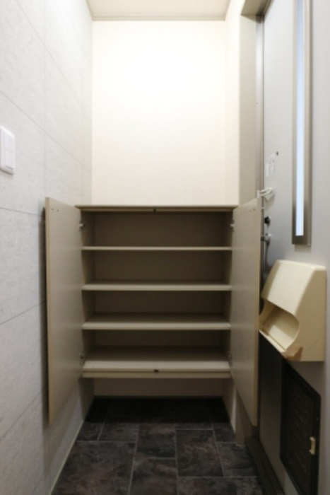 グリーンヒルズ中峠台 Ｅの玄関|シューズボックス