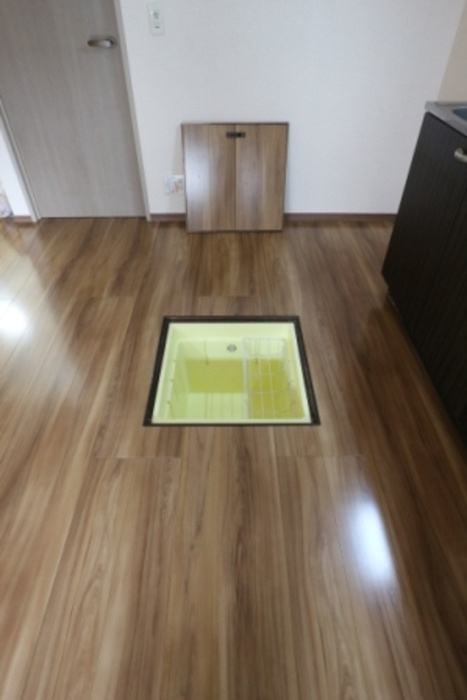 グリーンヒルズ中峠台 Ｅの収納|床下収納