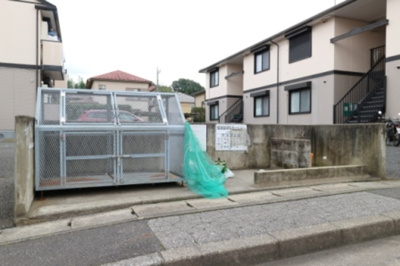 【その他共用部分】 | グリーンヒルズ中峠台 Ｅ | 敷地内ゴミ置場