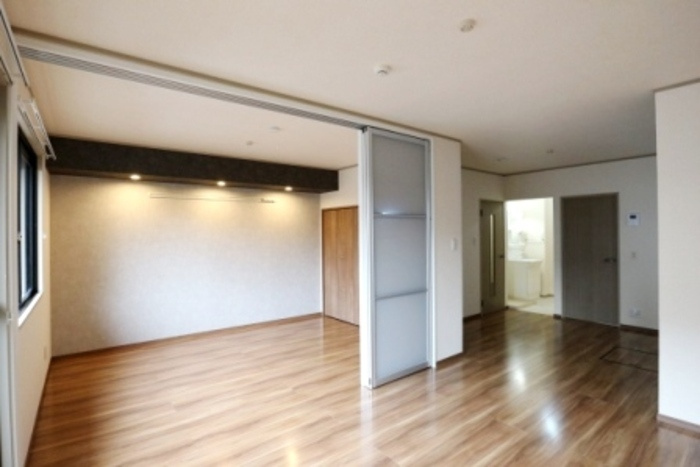 グリーンヒルズ中峠台 Ｅの居間・リビング|リビング