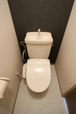 【トイレ】 | グリーンヒルズ中峠台 Ｅ | 温水洗浄暖房便座