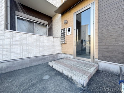 【エントランス】 | グランディⅡ | 建物の内部です