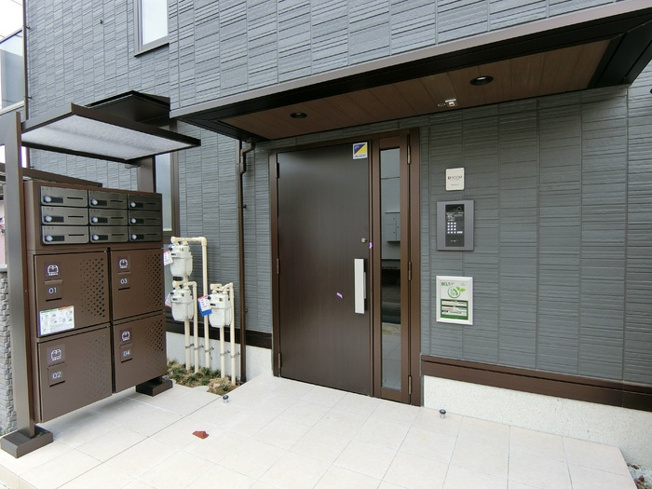 【エントランス】Ｄ－ＲＯＯＭルント連坊　Ⅱ