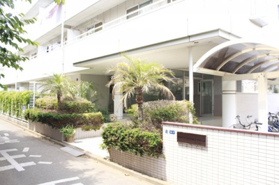 【エントランス】 | ＣｏｃｏｓＧａｒｄｅｎＶｉｌｌａ