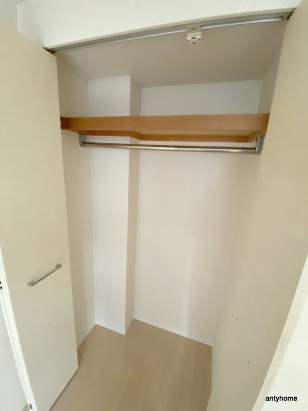 プレサンス中之島公園グラシア　仲介手数料無料の収納