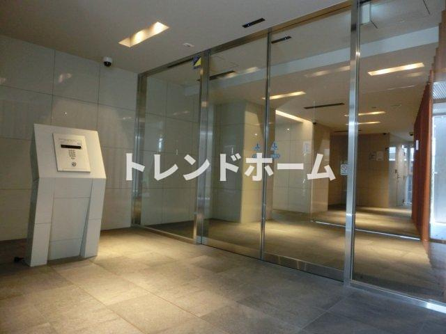 W-STYLE大阪谷町のエントランス|選べる家電プランあり！！