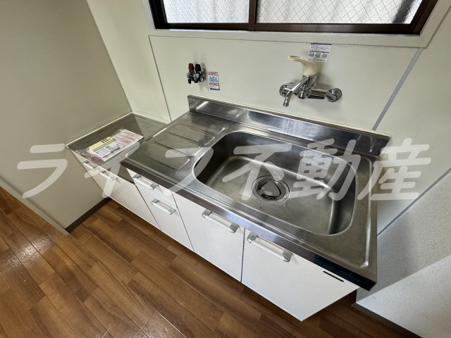 サントハウス小阪のキッチン|お料理しやすいキッチンです