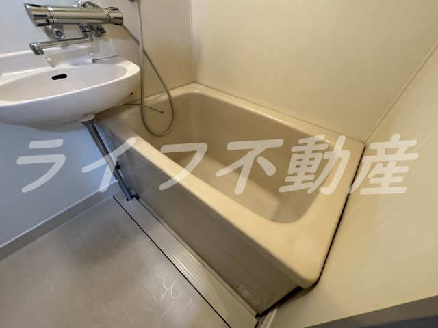 サントハウス小阪の浴室|お風呂です