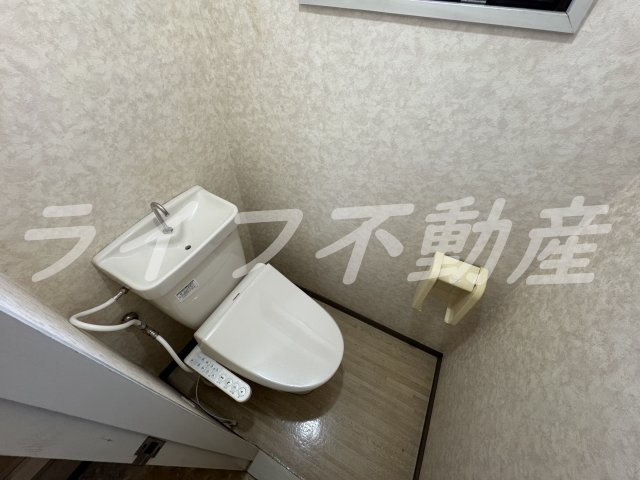 サントハウス小阪のトイレ|清潔感のあるトイレです