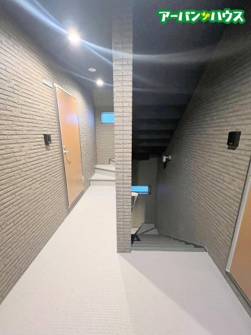 REGALEST 門田屋敷Ⅱのロビー