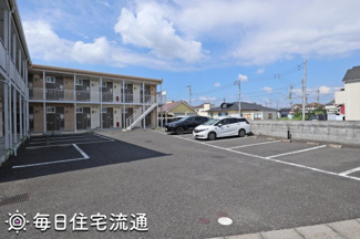 【駐車場】